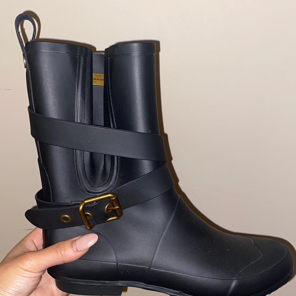 SOLD ! Burberry riding boots